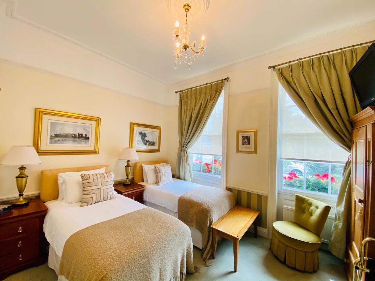 Pier View Self Catering Luxury Apartments เซาเทนด์ ออน ซี ภายนอก รูปภาพ