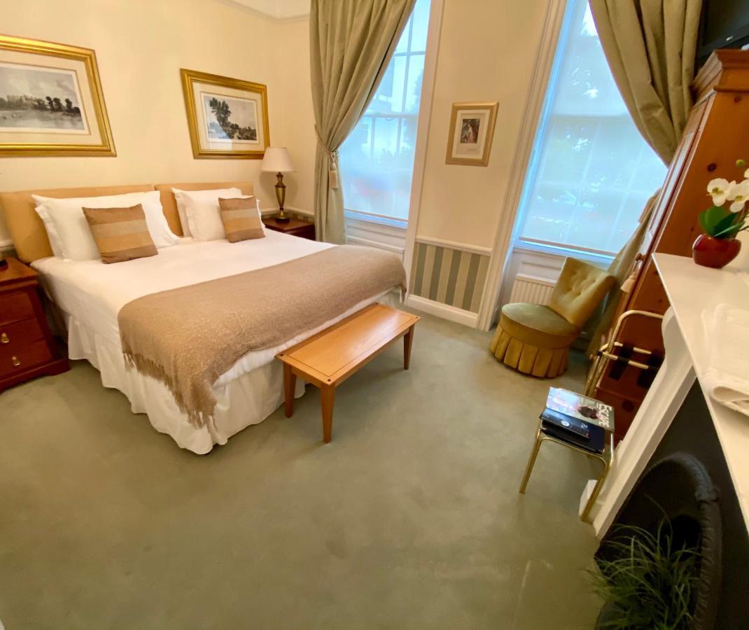 Pier View Self Catering Luxury Apartments เซาเทนด์ ออน ซี ภายนอก รูปภาพ