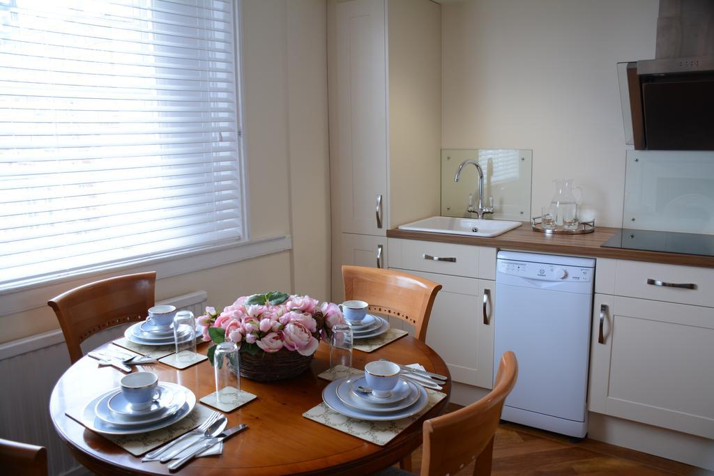 Pier View Self Catering Luxury Apartments เซาเทนด์ ออน ซี ภายนอก รูปภาพ