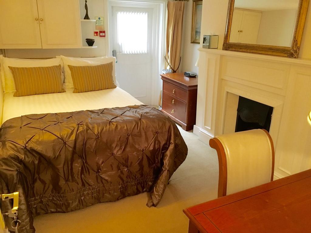 Pier View Self Catering Luxury Apartments เซาเทนด์ ออน ซี ภายนอก รูปภาพ